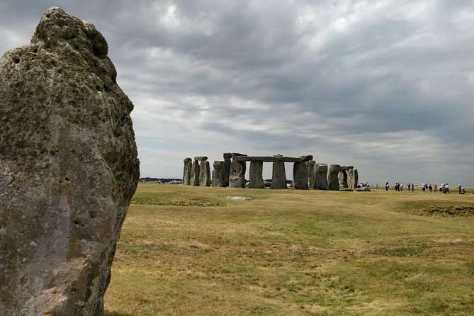 Stonehenge & Bath Private Day Tour from London - Private Guide Value: Why This Feels Different Than a Bus Tour