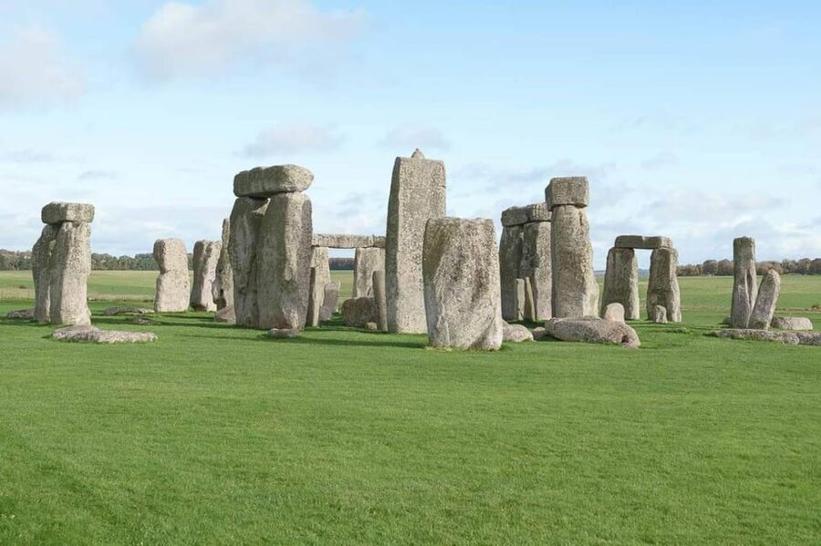 Stonehenge, Bath, Windsor and Roman Baths London Day Tours - Price and value: is $105.07 worth a full day?