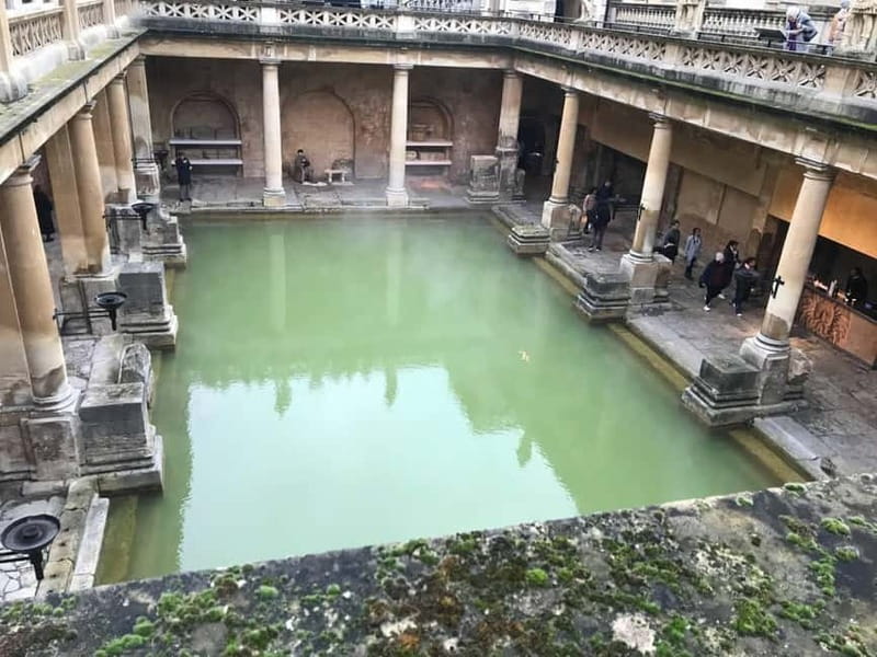 Stonehenge, Bath, Windsor and Roman Baths London Day Tours - The coach ride: comfort, plus your guide’s job starts immediately