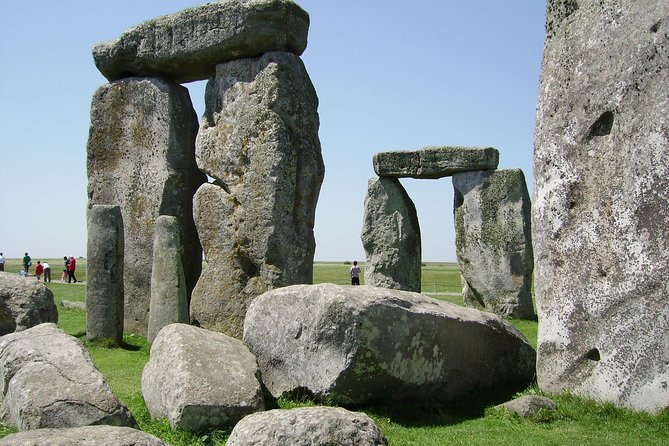 Stonehenge Half-Day Tour from London with Admission - Stonehenge itself: why this visit still feels mysterious
