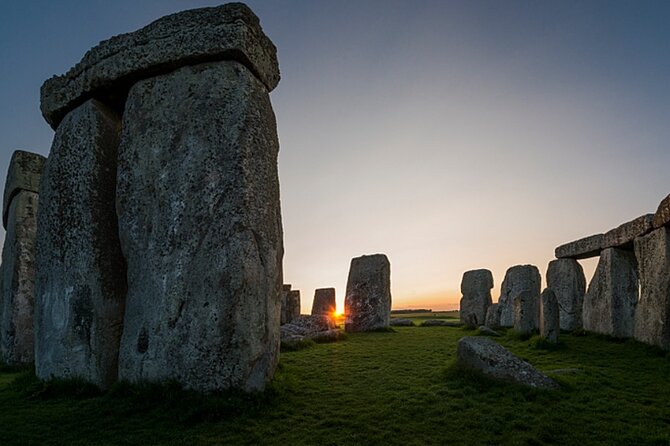 Stonehenge Special Access Guided Evening Tour from London - The drive from London: long day, easy setup