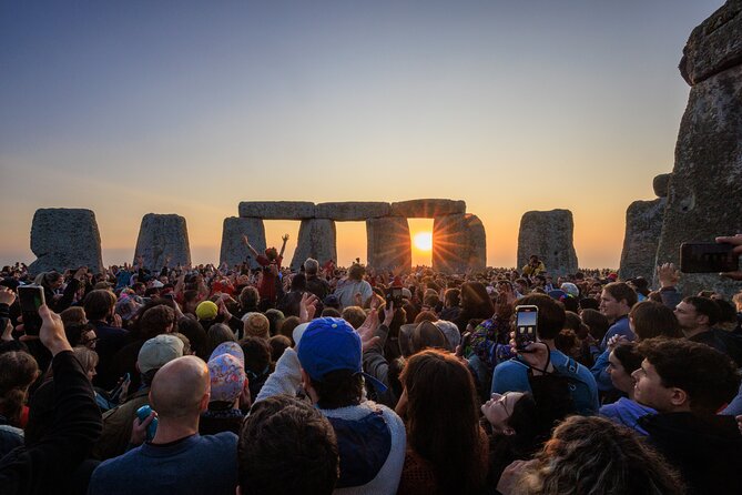 Stonehenge Summer Solstice Tour from London: Sunset or Sunrise Viewing - Entering the UNESCO Stone Circle: Why the Walk-In Access Matters