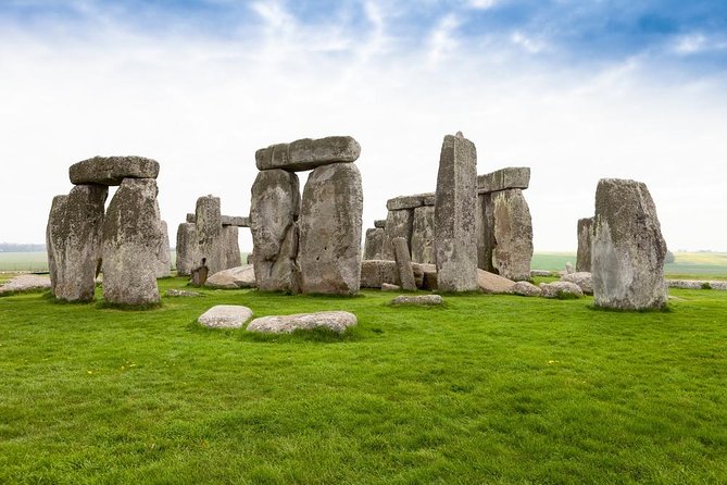 Stonehenge, Windsor Castle and Bath with Pub Lunch in Lacock - Windsor Castle and St George’s Chapel: royal power with realistic time limits