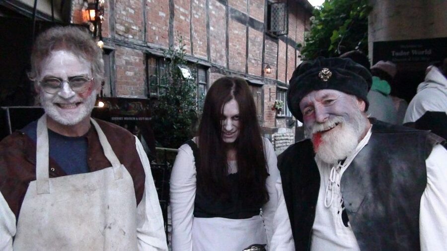 Stratford-upon-Avon: Lantern-Lit Ghost Tour at Tudor World - Finishing on the streets: Stratford with a darker lens