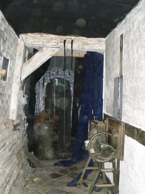 Stratford-upon-Avon: Lantern-Lit Ghost Tour at Tudor World - Price and value at about $12 for one hour