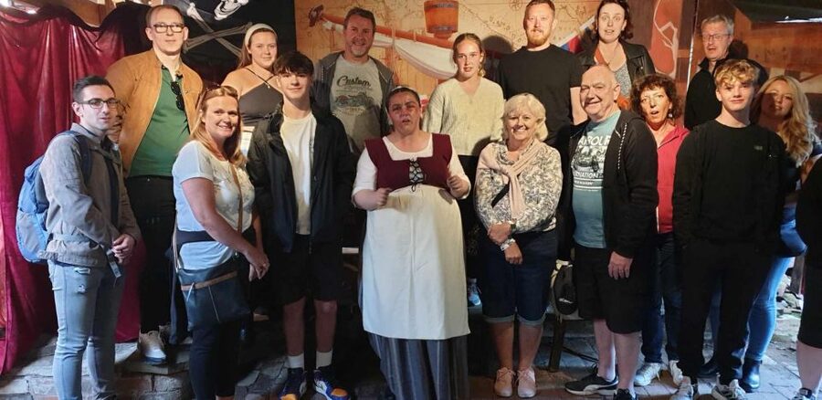 Stratford-upon-Avon: Lantern-Lit Ghost Tour at Tudor World - Getting there and finding the meeting point fast