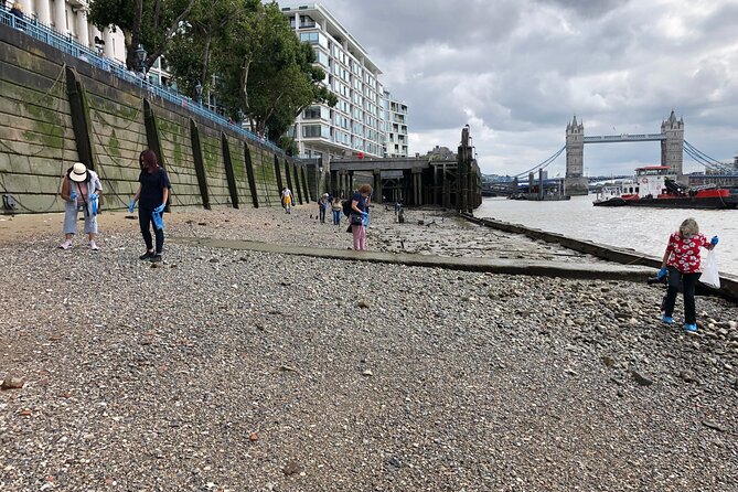 Thames Beachcombing - Price and value for a 2 hour artifact hunt