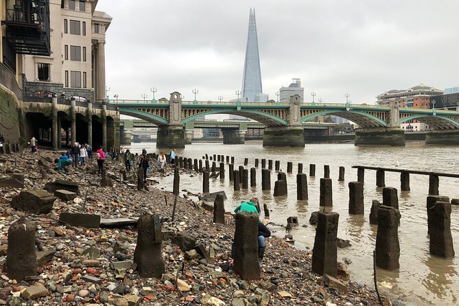 Thames Beachcombing - What you do during the hunt, step by step