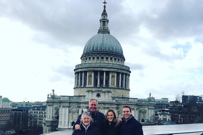 The 6 Hour Private Iconic Black Cab Sightseeing Tour - Buckingham Palace and St. James’s Palace from the curb