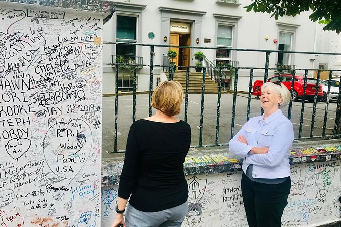 The Beatles in London Private Taxi Tour - Guides, photos, and trivia that keep the car ride fun