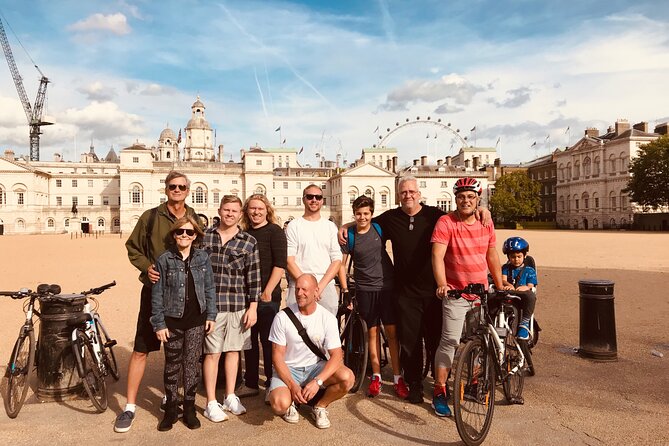The "Big Six" of London and a Pub - 5 Hour Tour - Tower of London and the “royal to fortress” vibe shift