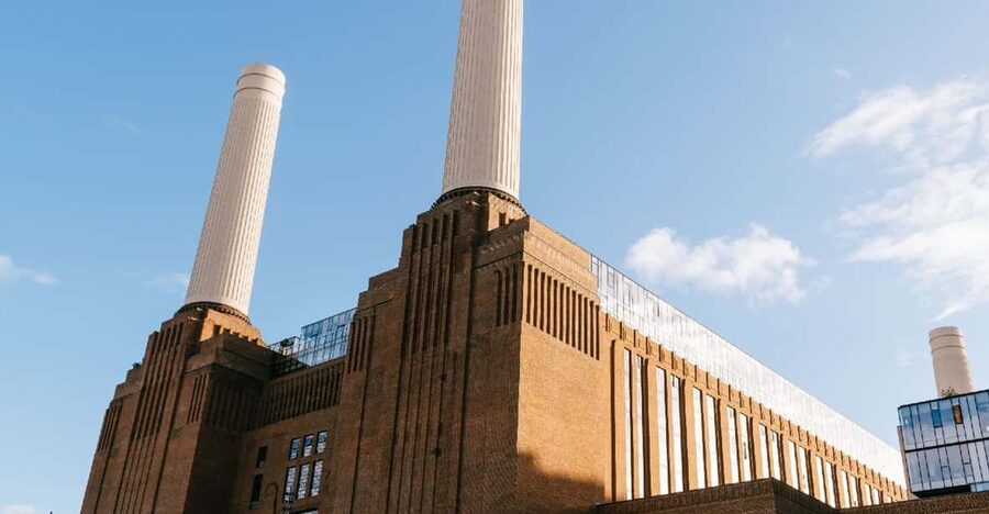 The Chimney Lift at Battersea Power Station - Should you book Lift 109 at Battersea Power Station?
