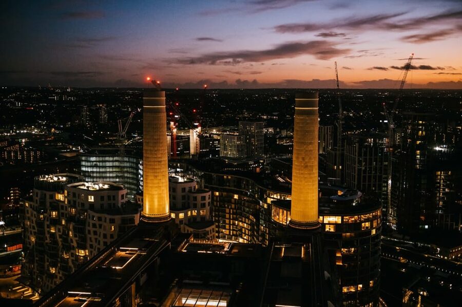 The Chimney Lift at Battersea Power Station - Getting there and avoiding stress inside the Power Station