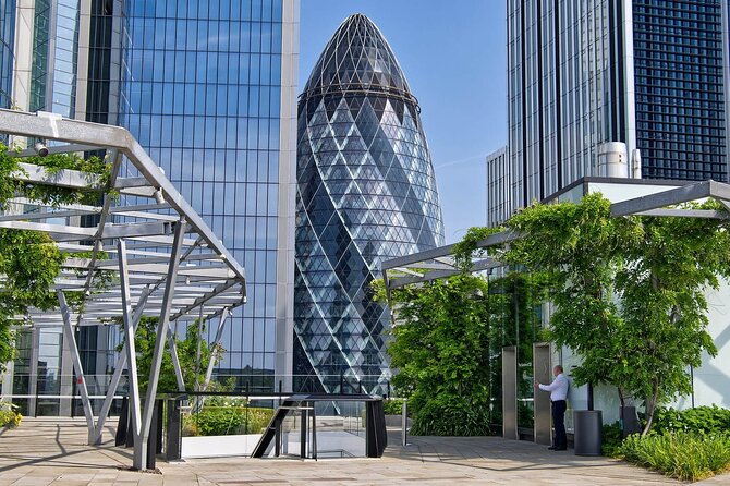 The City of London Food Tour with 10+ Tastings - Stop 4: Royal Exchange Building, alleyways, and hidden-ish food moments