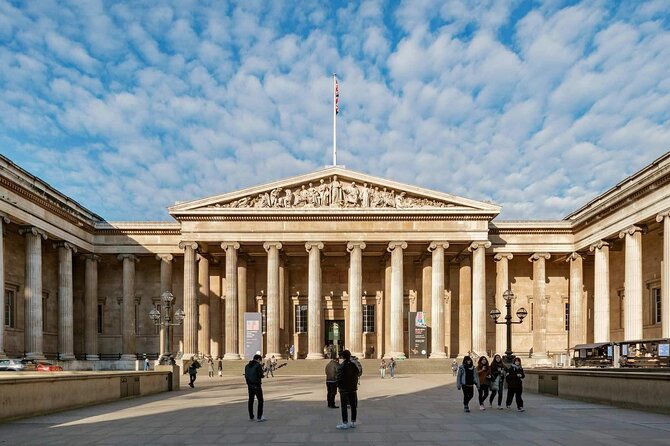 The Great British Museum Experience - Meeting at Museum Tavern and getting inside on time