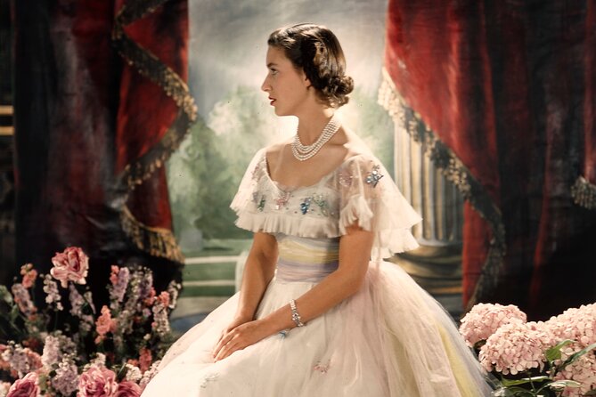 The Kings Gallery - Queen Elizabeth II: Her Life in Style - Queen Elizabeth II: Her Life in Style, what you will see