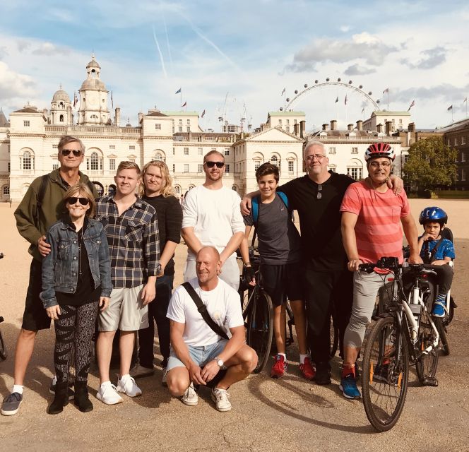 The London "Big Six" and a Pub. 5.5 hour tour - Following the Thames to Monument of London, Tower Bridge, and the Tower Area