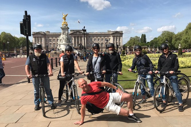 The London Landmarks, 3.5 hour Afternoon tour - What to Wear and Bring for a London Afternoon Ride