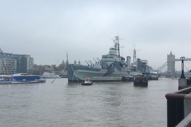 The Mayflower Private Walking Tour - Meet the route: from Millennium Bridge to the Tate Modern power-station look
