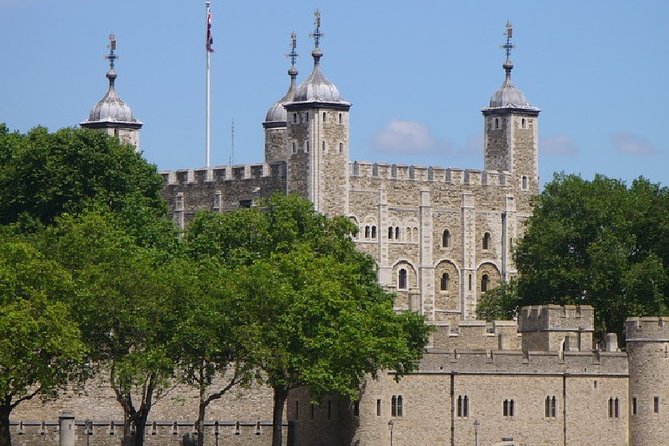 The Mayflower Private Walking Tour - The moodier stops that give Dickens-era London real texture