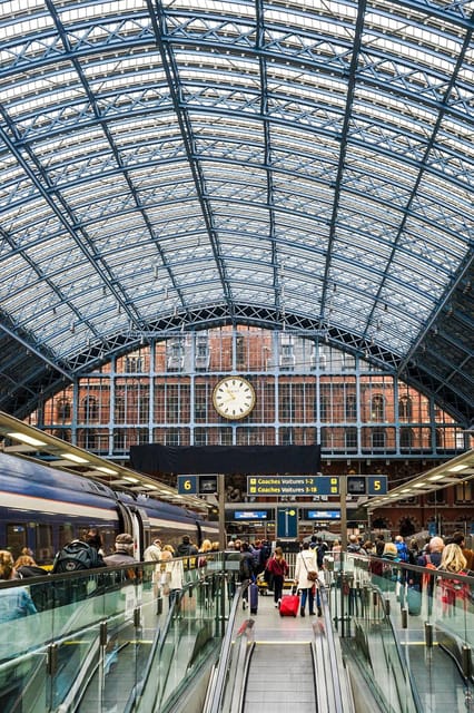 The most complete and exclusive Harry Potter tour in London - Subway breaks that keep the pace sane