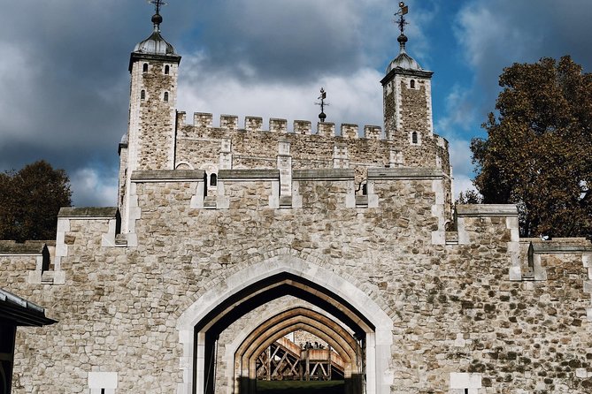 The Old City of London - Exclusive Guided Walking Tour - St Paul’s Cathedral on Ludgate Hill, and Why the Dome Guides the Eye
