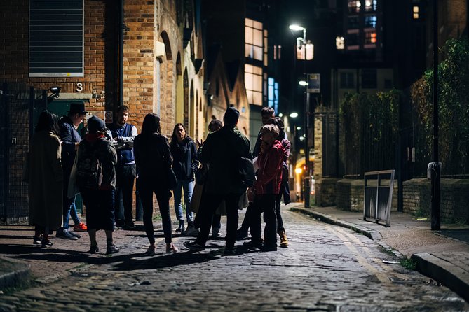 The Original Jack the Ripper : Guided Tour - What the guides do that turns streets into clues