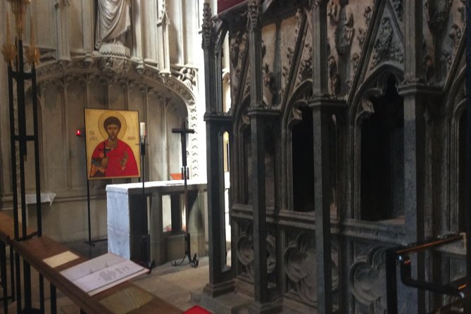 The Roman City of St Albans Private Tour - St Albans Cathedral, Roman martyr roots and a must-know practical tip