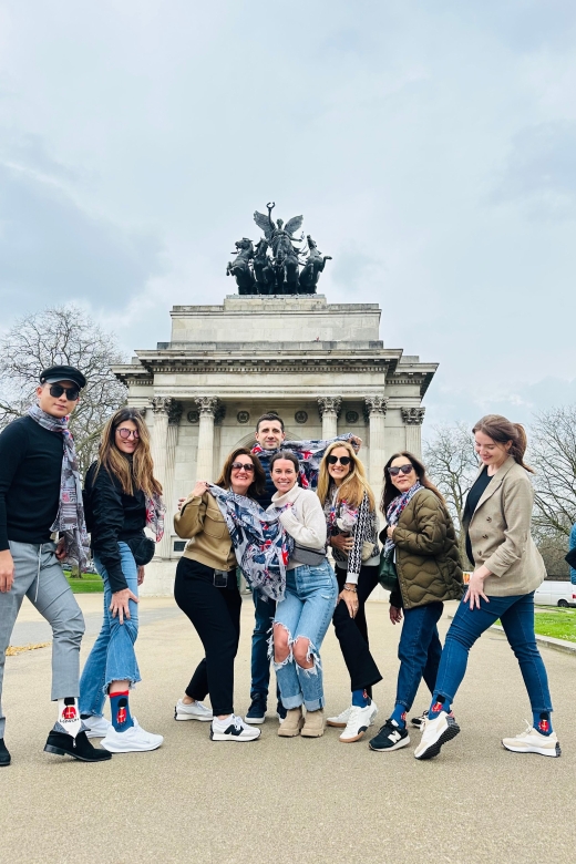 The Royal Express, 2.5 hour tour - Hyde Park, the lake, rollerskating, and Hyde Park Corner views