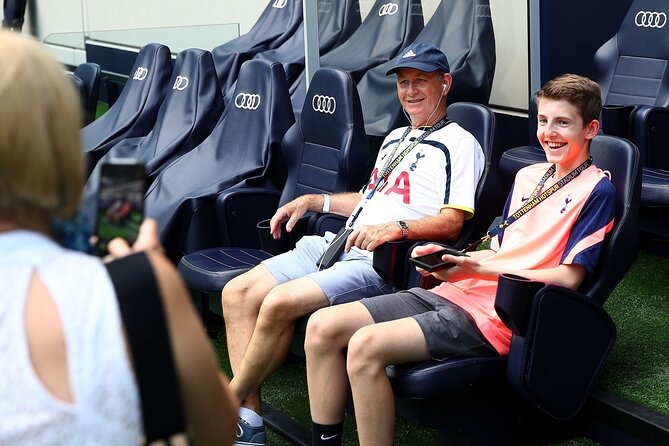 Tottenham Hotspur Stadium Tour - How the multimedia device works, and when staff matter