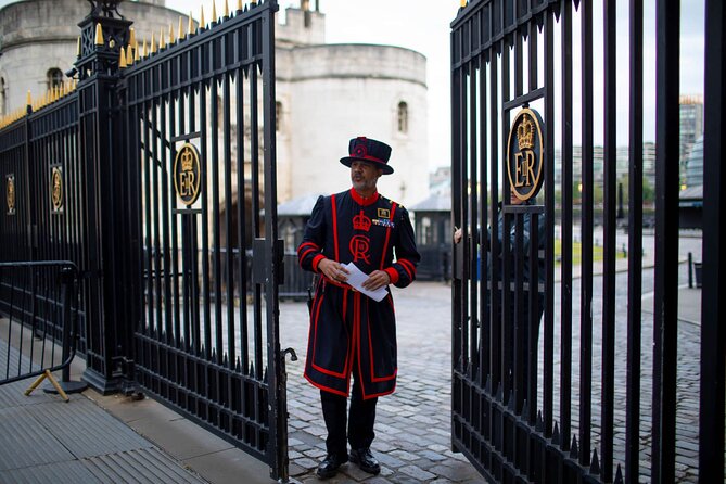 Tower of London After Hours Tour with Beefeater & Keys Ceremony - The Guided Grounds Walk: From Traitor’s Gate to the Bloody Tower at Night