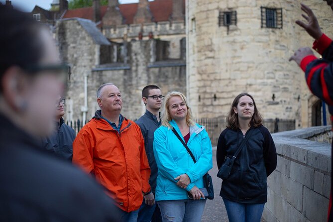 Tower of London After Hours Tour with Beefeater & Keys Ceremony - Who This Tour Is Best For, and Who Might Prefer Daytime
