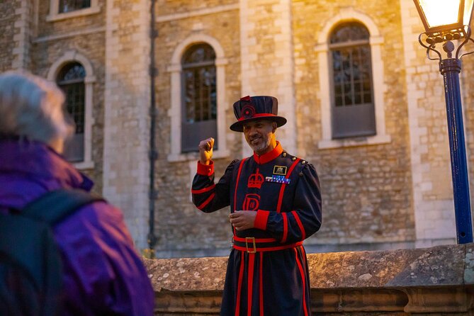 Tower of London After Hours Tour with Beefeater & Keys Ceremony - Meeting at 8:30 pm: Getting There Smoothly and What to Expect