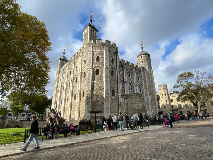 Tower of London: After-Hours Tour with Ceremony of the Keys - Who should book this Tower of London after-hours tour