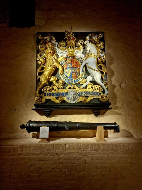 Tower of London Crown Jewels and English Royal History Tour - How the 2 hours plus 1 hour pacing feels in real life