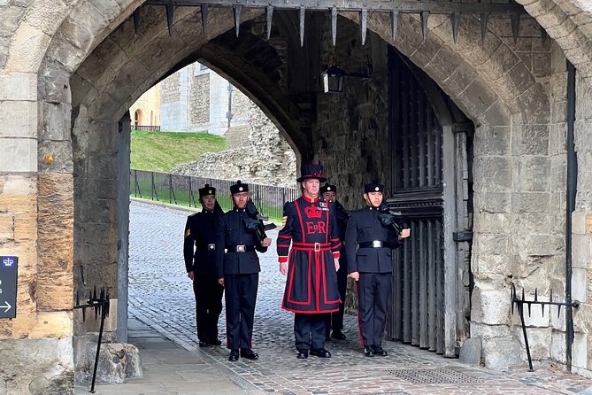 Tower of London Early Access, Opening Ceremony and Royal London - Westminster and Parliament orientation, with outdoor focus