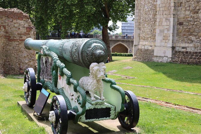 Tower of London Guided Tour, Crown Jewels, Tower Bridge - Why this Tower of London, Crown Jewels, and Tower Bridge combo works