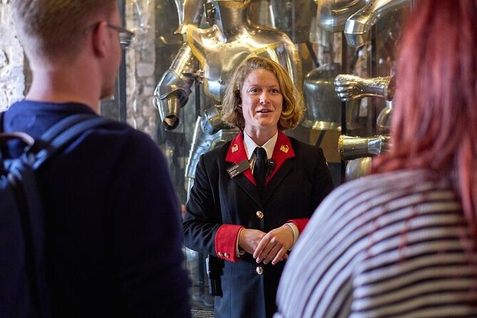 Tower of London Guided Tour with Beefeater Meet & Crown Jewels - Tower Place West Meet-Up and Getting Oriented Fast