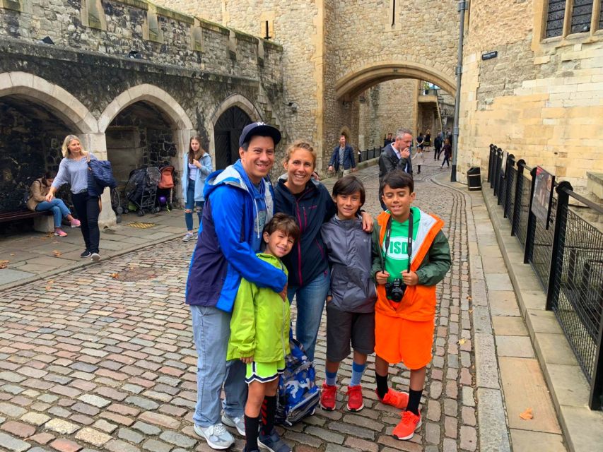 Tower of London Kid-Friendly Private Tour - Royal Menagerie: Keeping It Human, Not Just Monumental