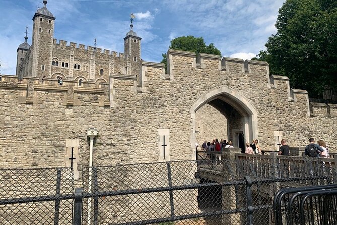 Tower of London: Opening Ceremony & Early Crown Jewels Access - Crown Jewels Before the Lines: How to Get the Most From Your Early Window