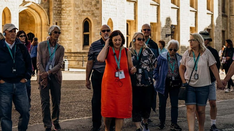 Tower of London Tour with Crown Jewels, plus River Cruise - What the tour timing feels like in real life