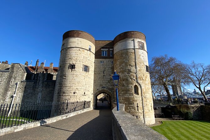 Tower of London & Westminster Abbey VIP Tour with expert guide - Should you book this Tower of London and Westminster Abbey VIP tour?