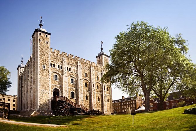 Tower of London with London Hop-On Hop-Off Tour and River Cruise - Big Bus hop-on hop-off: where the stops help you most