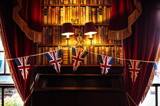 Treasures of London: The Royal Family Private Tour - What you learn about the British royal family on a walking tour