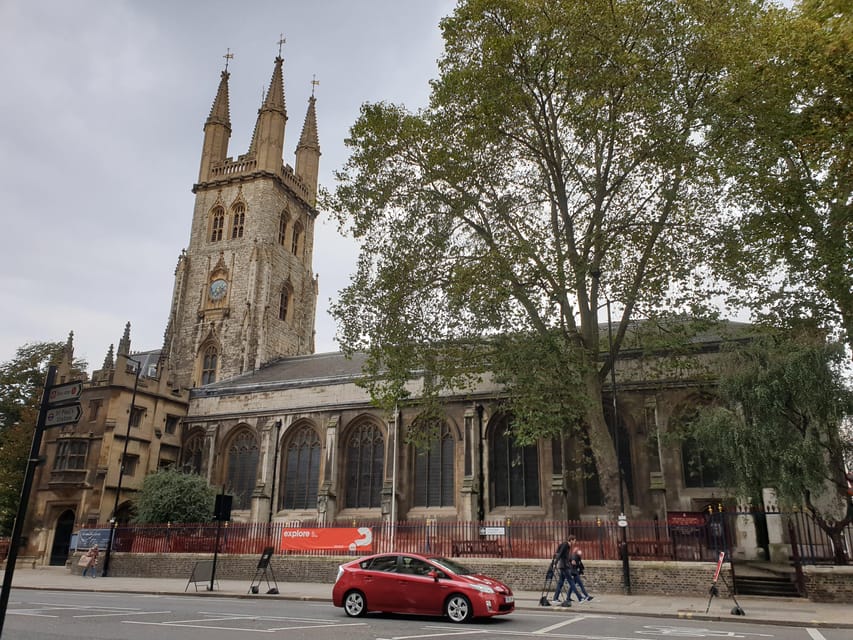 Turmoil, Templars, Oliver Twist: London's Squalor & Splendor - A Two-Hour Walk Through Holborn’s Contrasts