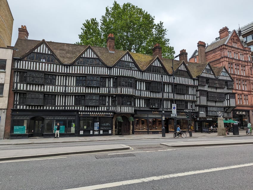 Turmoil, Templars, Oliver Twist: London's Squalor & Splendor - Aldwych, Royal Courts of Justice, and Why the Route Keeps Returning to Law