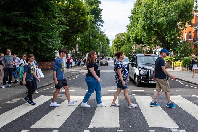 Ultimate 8h Extended Private Tour of London in a Black Cab - London Eye plus monuments: modern landmarks without losing the story