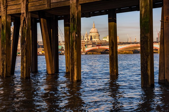 Ultimate introduction to photography in Central London - St. Paul’s Cathedral: getting sharp results as the light shifts
