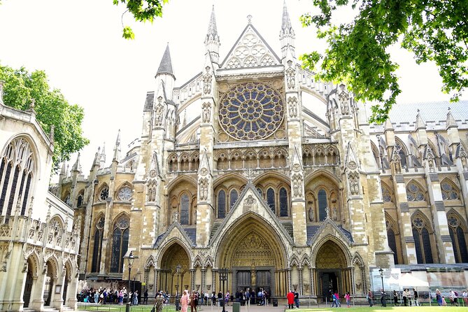 Unforgettable London: Bespoke 9-Hour Walking Private Tour - Buckingham Palace to Big Ben: the core landmarks, paced for real viewing