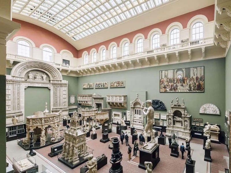 Victoria and Albert Museum London Private Guided Tour 3 hour - Meeting on Cromwell Road and getting your priorities straight
